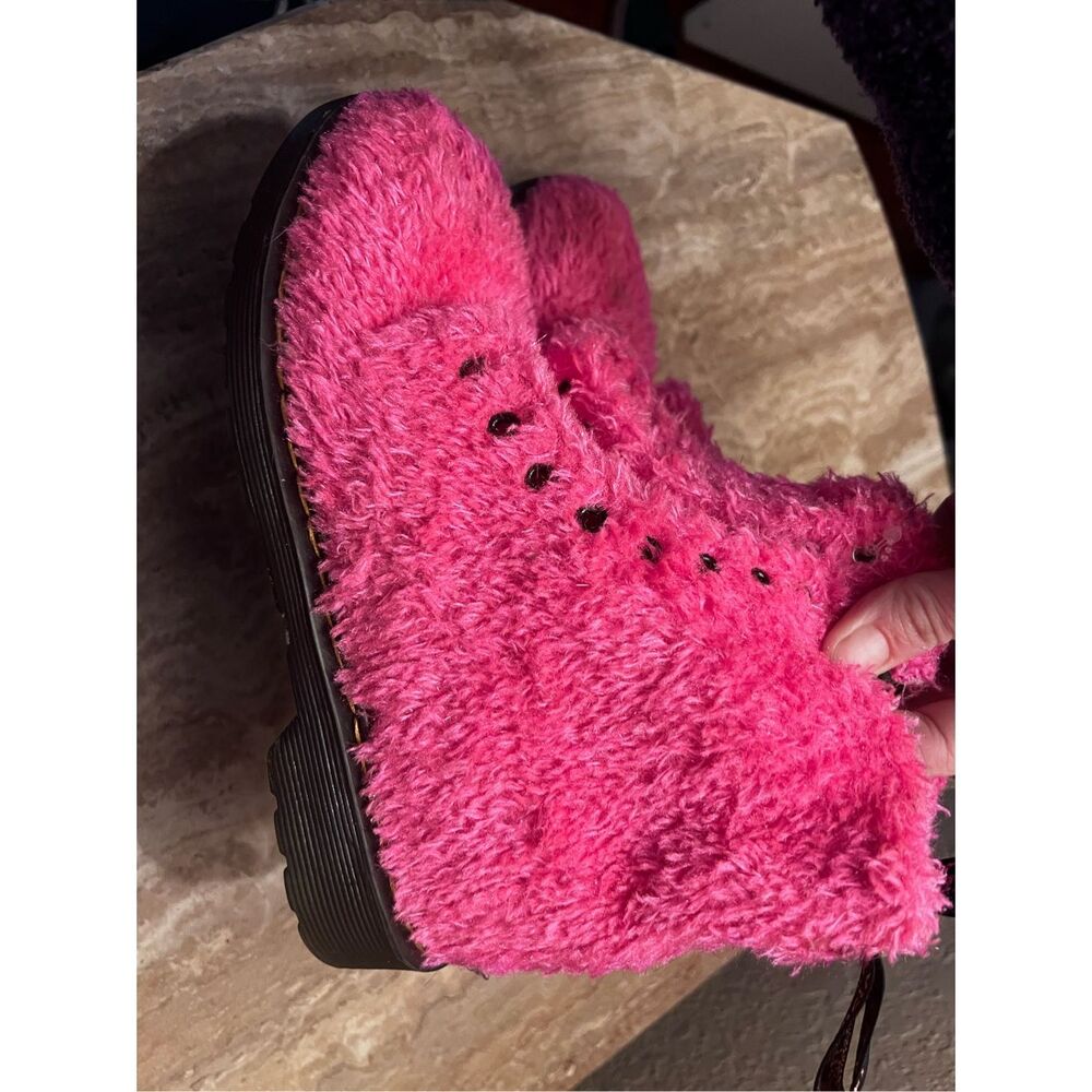 Dr. Martens 1460 Pascal Pink Fuzzy Sherpa Combat Boots Lux Borg size US 2 - Picture 7 of 7